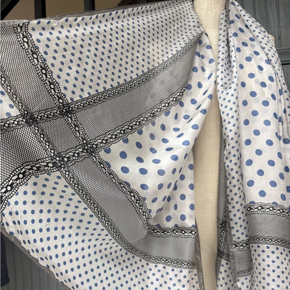Vintage Sheer Blue Polka Dot Scarf Black Lace Border 70x42 Oversized Wrap - Picture 9 of 13
